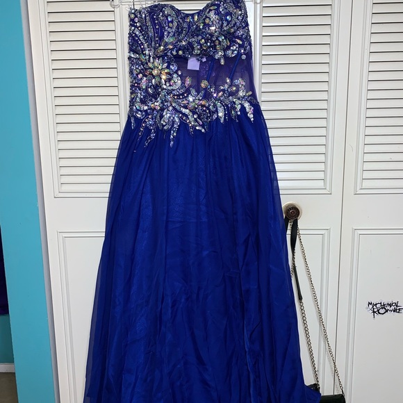 Prom dress :) - Picture 1 of 5